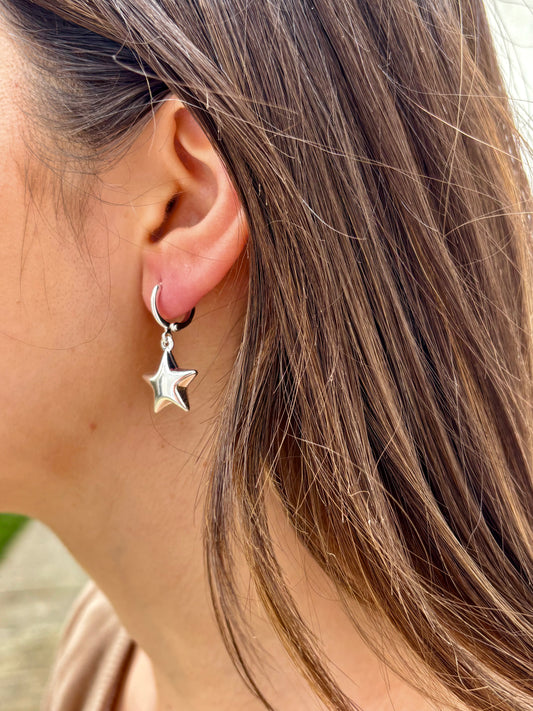 Huggie Star earrings in silver