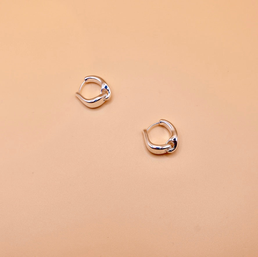 "Olivia" twisted hoops - Silver