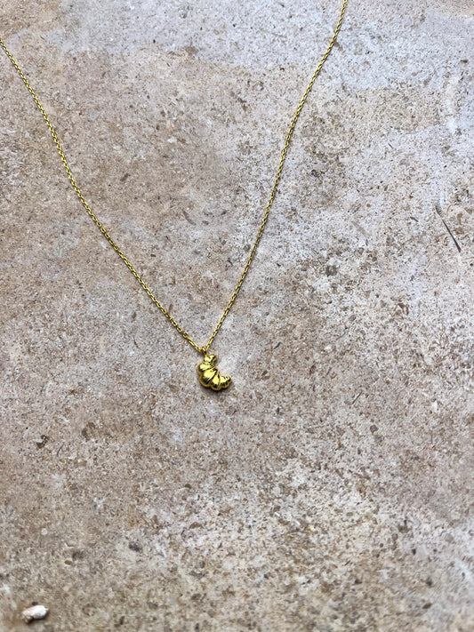 Croissant charm necklace in gold