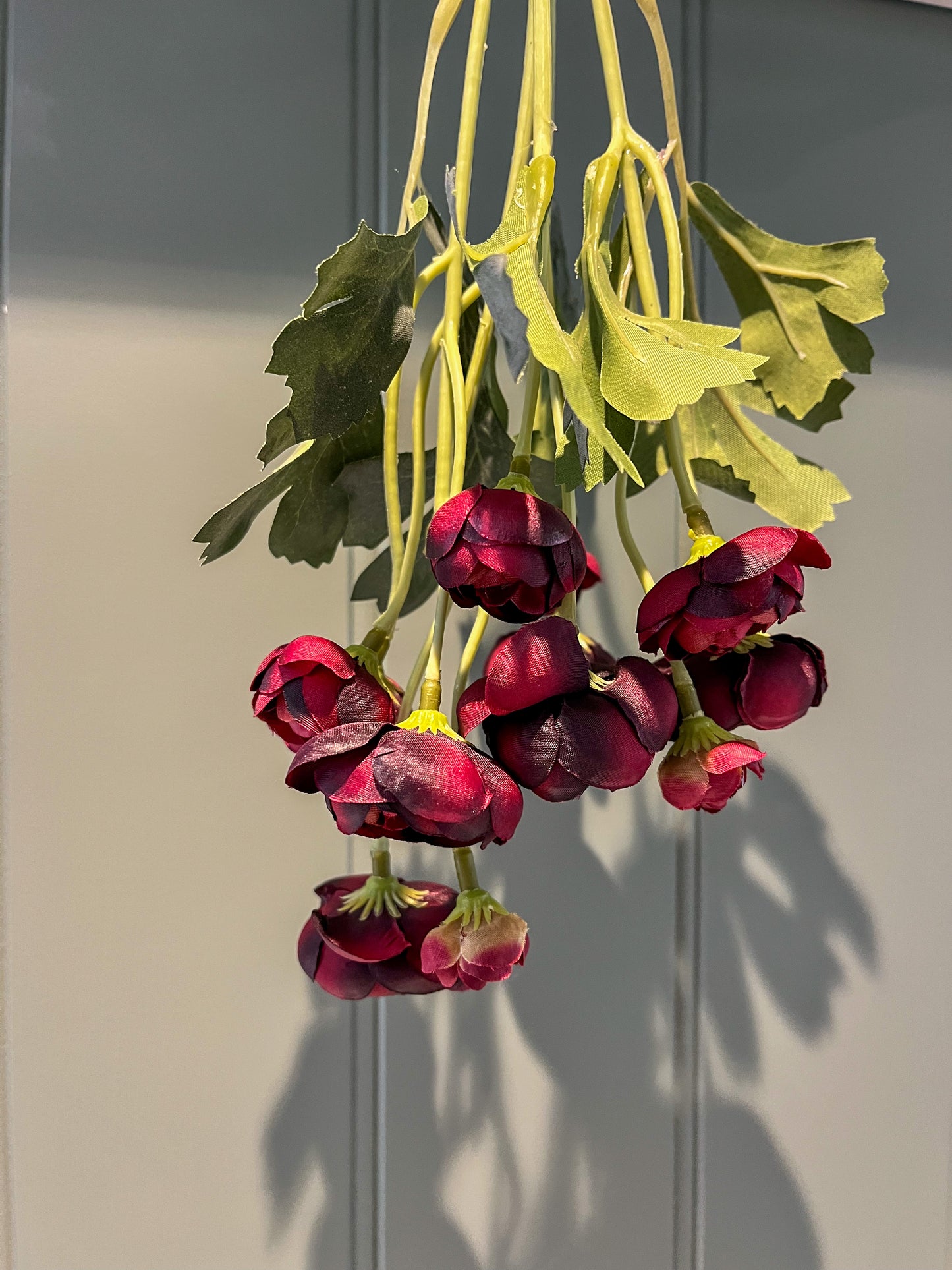 Mini Camelli Stem - Burgundy Flowers