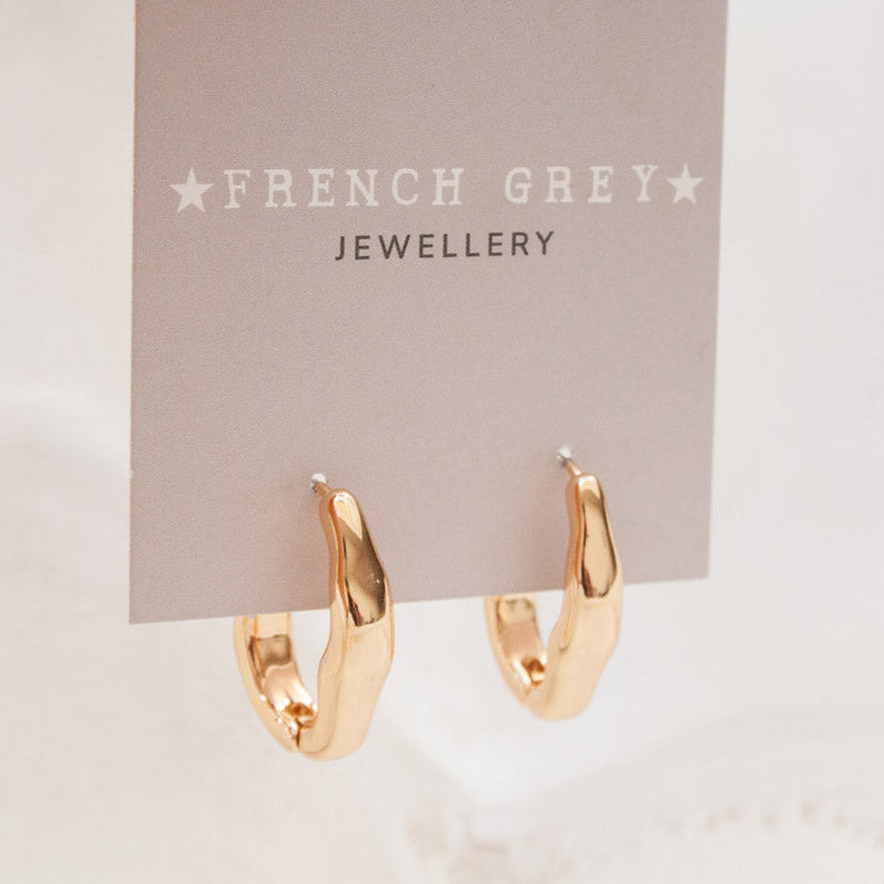 'Alison' Wavy Hoop Earrings - Gold