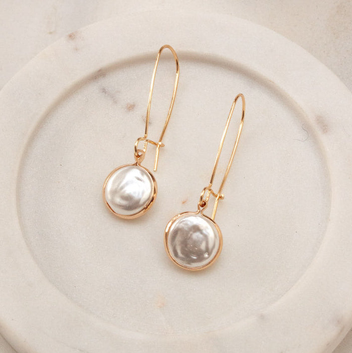 Eilidh Flat Pearl Drop Earrings - Gold