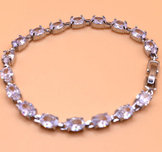 Tennis bracelet in Silver