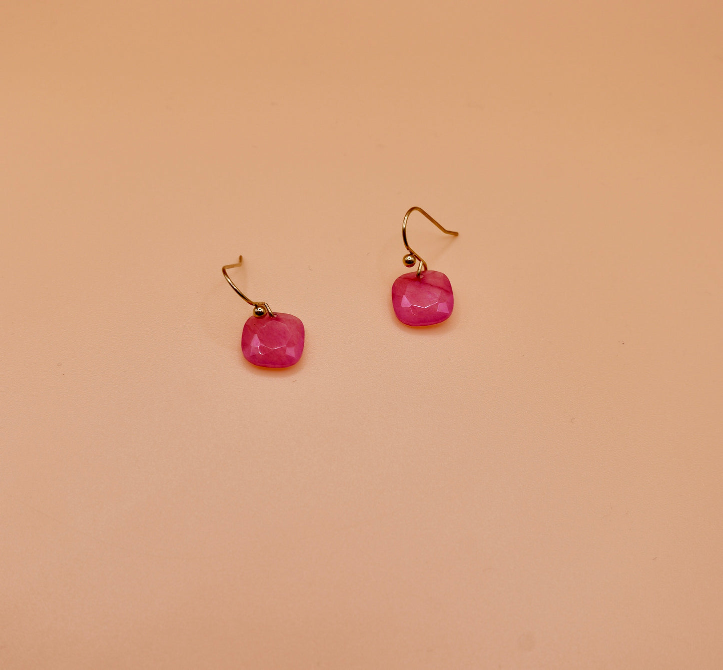 Dark pink stone drop Earrings - Gold