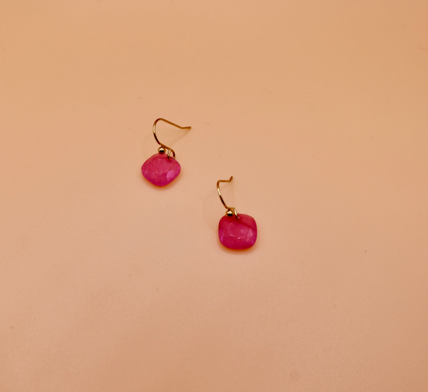 Dark pink stone drop Earrings - Gold