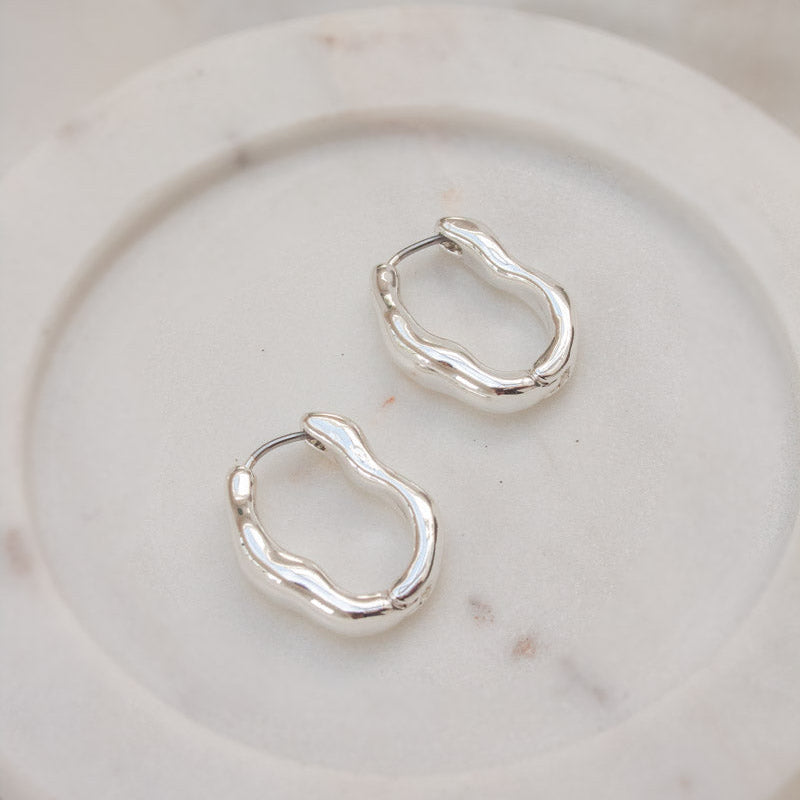 'Alison' Wavy Hoops - Silver