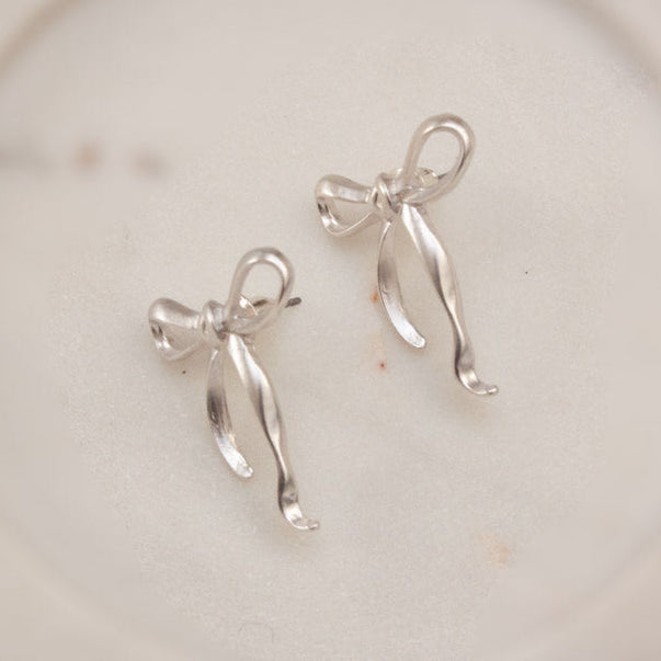 Paloma Bow Matte Earrings - Silver