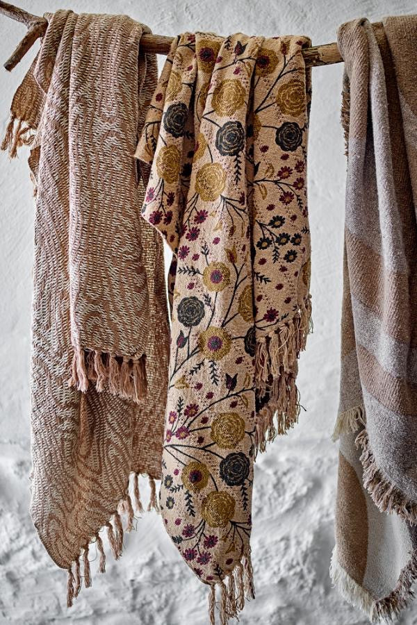 Natural Woven Cotton Throw & Neutral Picnic Blanket