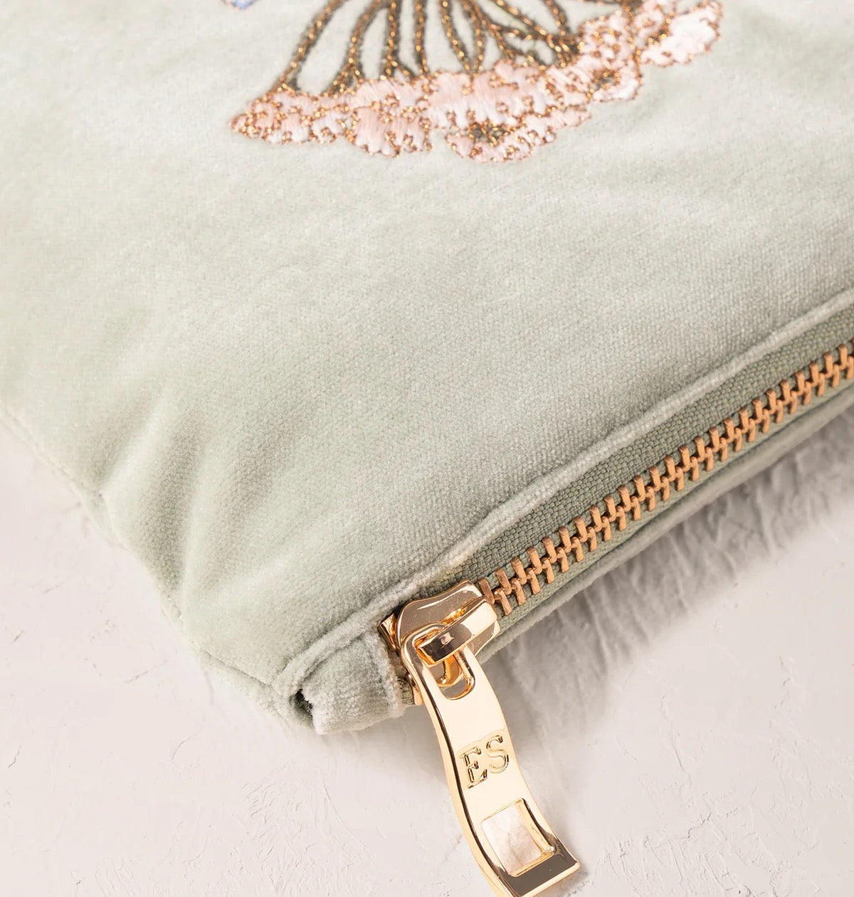 Elizabeth Scarlett Pressed Flowers Mini Pouch