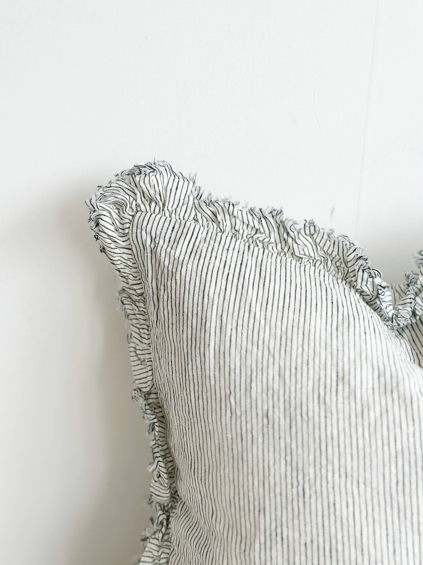 Hallie Ruffled Linen Cushion Cover 45×45 – Pinstripe