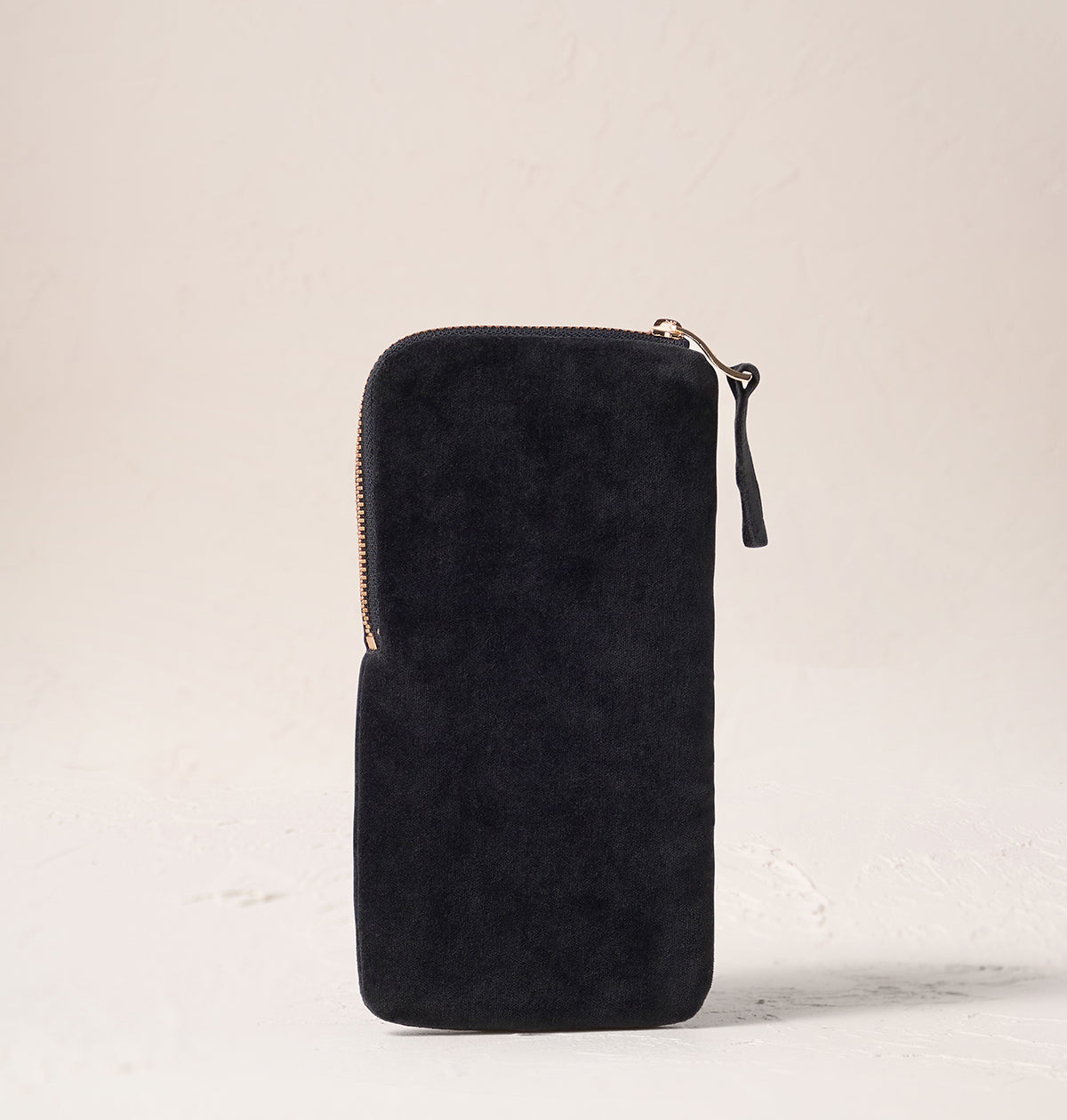 Elizabeth Scarlett Wild Horses Glasses Case